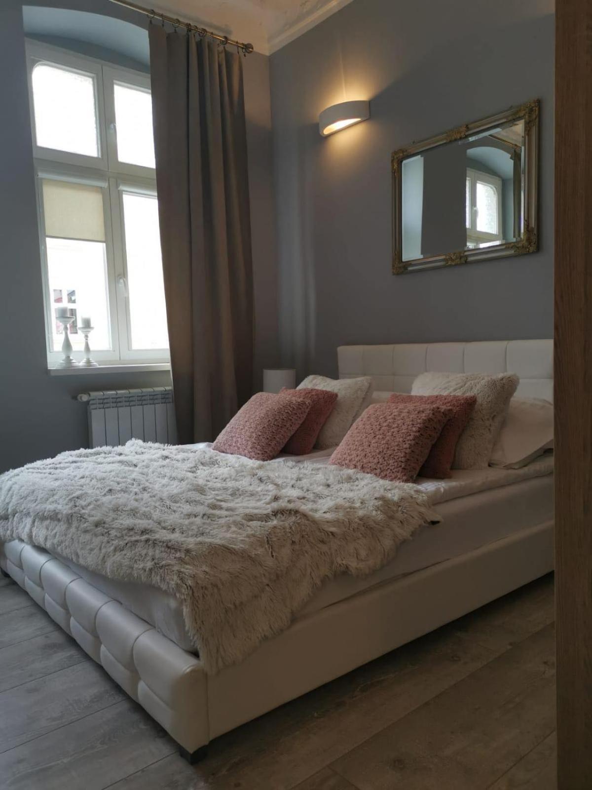 Apartamenty Apartlux بوزنان الغرفة الصورة
